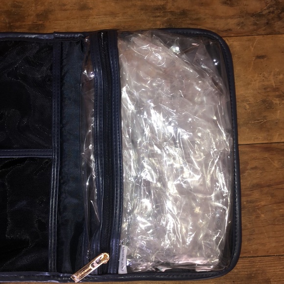 NWT Tartan + Wine Patchwork Travel Make-up travel Bag - Picture 11 of 16